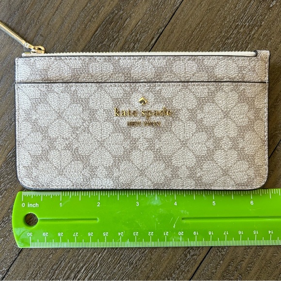 Kate Spade Spade Flower Zip Cardholder Wallet - Beige & Cream - Picture 11 of 12